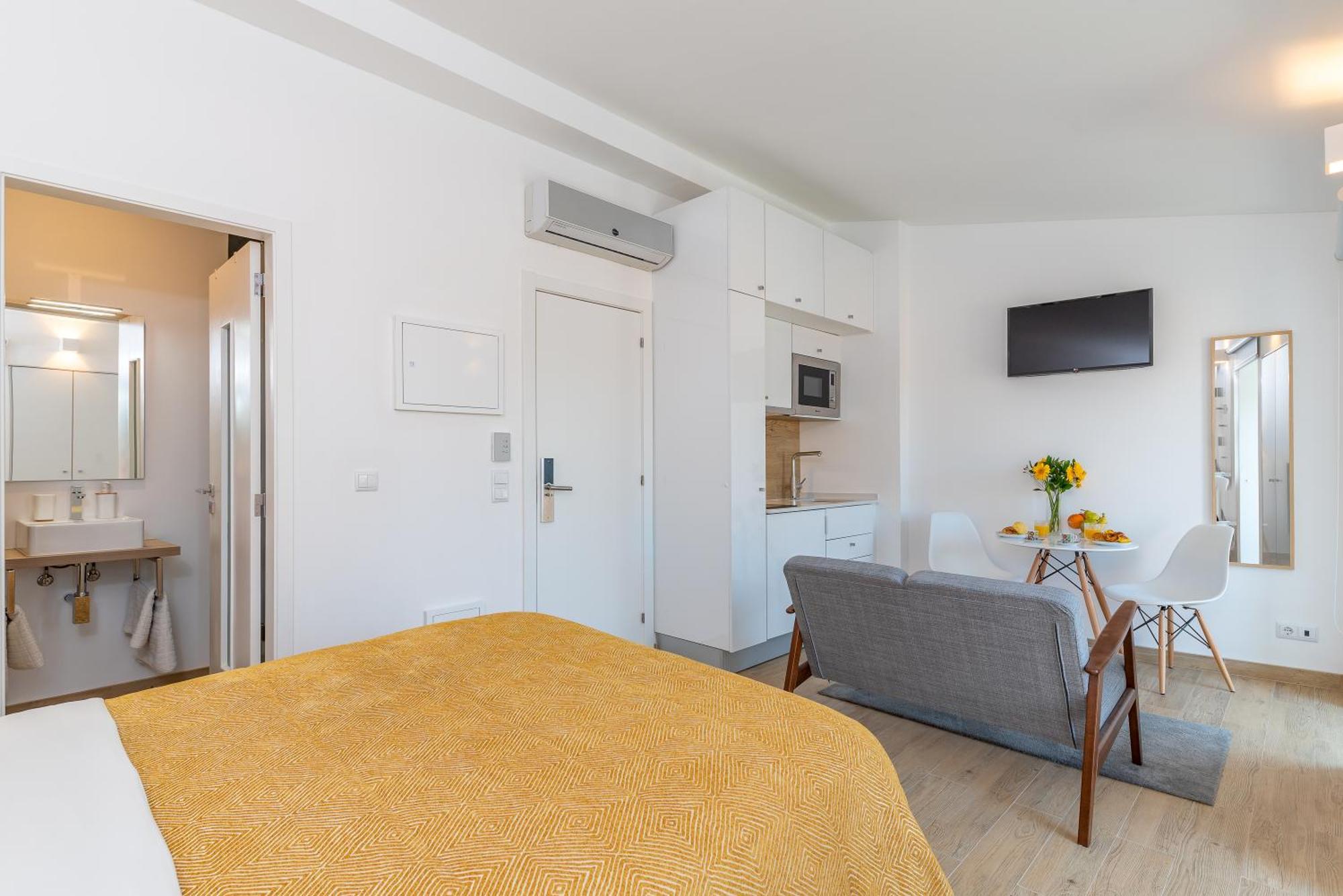 Orange 3 House - Chiado Studios * Lissabon